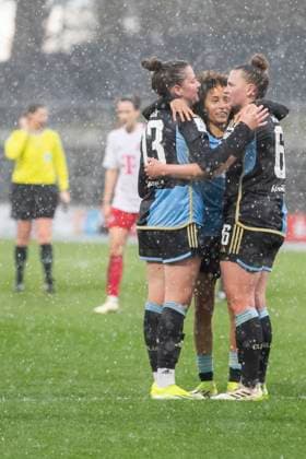 GOOGLE PIXEL Frauen Bundesliga 1 FC Köln 1 FC Nürnberg, 23 03 2024 Lara Felix 1 FC Nürnberg, 13 , Jessica May 1 FC Nürnberg, 6 and Amira Arfaoui 1 FC Nürnberg, 74 are happy about the victory GOOGLE PIXEL Frauen Bundesliga, 1 FC Köln 1 FC Nürnberg, 17 Spieltag, am 23 03 2024, Franz Kremer Stadion, Köln DFL regulations prohibit any use of photographs as image sequences and or quasi video Copyright: xBEAUTIFULxSPORTS Meuselx