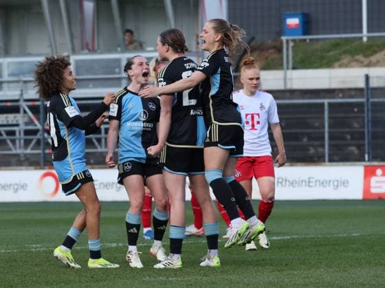 Cologne, Germany March 23, 2024 1 BL Women 2023 2024 1 FC Köln vs 1 FC Nürnberg In the picture third from left goal scorer Lara Schmidt 1 FC Nuernberg cheers with her teammates after her goal to 0 1 DFB regulations prohibit any use of photographs as image sequences and or quasi video Franz Kremer Stadion Nordrhein Westfalen Copyright: xFotostandx xFantinix