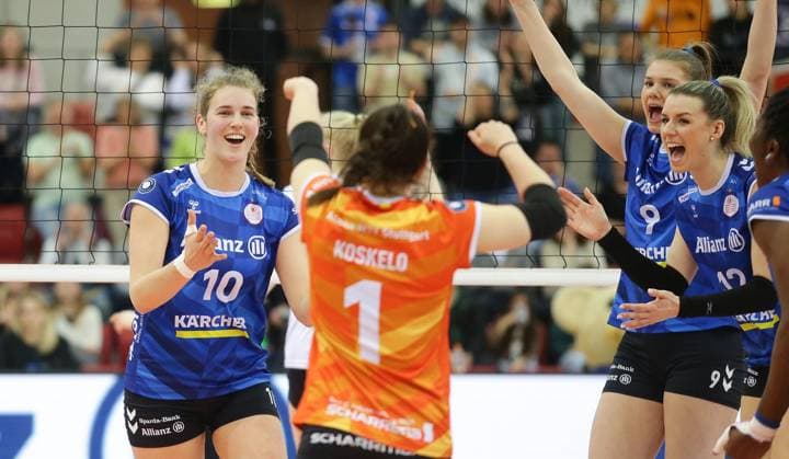 Stuttgart , Volleyball Bundesliga Womens PlayOff Quarterfinal Game 1, Allianz MTV Stuttgart vs USC Münster , left Jolien Knollema Stgt , right Britt Bongaerts Stgt