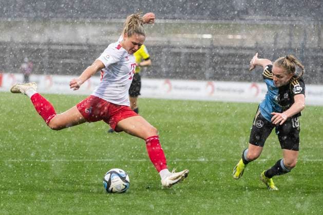 GOOGLE PIXEL Frauen Bundesliga 1 FC Köln 1 FC Nürnberg, 23 03 2024 Marleen Schimmer 1 FC Köln, 23 , Franziska Mai 1 FC Nürnberg, 18 GOOGLE PIXEL Frauen Bundesliga, 1 FC Köln 1 FC Nürnberg, 17 Spieltag, am 23 03 2024, Franz Kremer Stadion, Köln DFL regulations prohibit any use of photographs as image sequences and or quasi video Copyright: xBEAUTIFULxSPORTS Meuselx