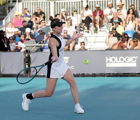 March 23, 2024, Miami Gardens, Florida, United States Of America: MIAMI GARDENS, FLORIDA - MARCH 23: Naomi Osaka of Japan defeats Elina Svitolina of the Ukraine during their match on day 8 of the Miami Open at Hard Rock Stadium on March 23, 2024 in Miami Gardens, Florida....People: Elina Svitolina Miami Gardens United States Of America - ZUMAs214 20240323_ada_s214_020 Copyright: xSMGx