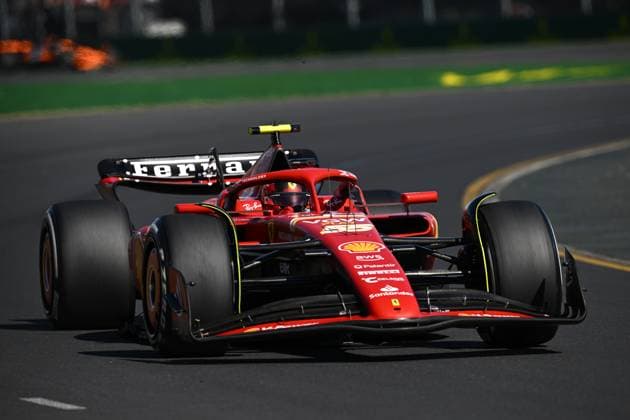 AUSTRALIAN F1 GRAND PRIX, Carlos Sainz of Ferrari drives during the Australian Grand Prix 2024 at Albert Park Circuit in Melbourne, Sunday, March 24, 2024. ( NO ARCHIVING, EDITORIAL USE ONLY, NO USE IN BOOKS WITHOUT CONSENT MELBOURNE VICTORIA AUSTRALIA  Copyright: xJOELxCARRETTx 20240324001921938267