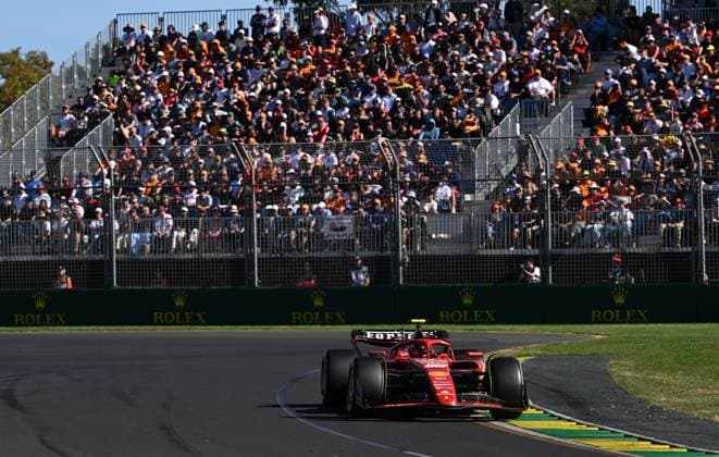 AUSTRALIAN F1 GRAND PRIX, Carlos Sainz of Ferrari drives during the Australian Grand Prix 2024 at Albert Park Circuit in Melbourne, Sunday, March 24, 2024. ( NO ARCHIVING, EDITORIAL USE ONLY, NO USE IN BOOKS WITHOUT CONSENT MELBOURNE VICTORIA AUSTRALIA  Copyright: xJOELxCARRETTx 20240324001921947703