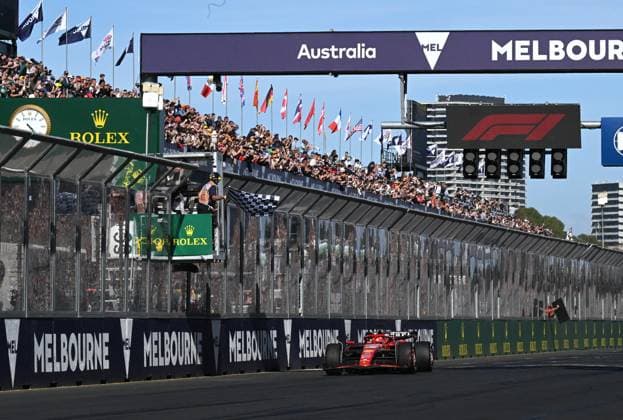 Sport Bilder des Tages AUSTRALIAN F1 GRAND PRIX, Carlos Sainz of Ferrari wins the Australian Grand Prix 2024 at Albert Park Circuit in Melbourne, Sunday, March 24, 2024. ( NO ARCHIVING, EDITORIAL USE ONLY, NO USE IN BOOKS WITHOUT CONSENT MELBOURNE VICTORIA AUSTRALIA  Copyright: xJAMESxROSSx 20240324001921949160