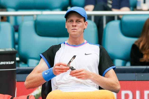 March 23, 2024, Miami Gardens, Florida, USA: Jannik Sinner (ITA) rests in between games during his men s singles match at the 2024 Miami Open presented by Itau at Hard Rock Stadium. Miami Gardens USA - ZUMAw109 20240323_fap_w109_050 Copyright: xDebbyxWongx