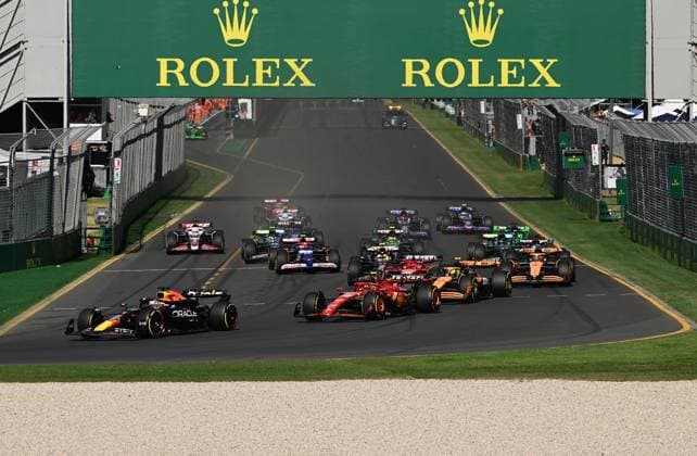 AUSTRALIAN F1 GRAND PRIX, General view of the start of the Australian Grand Prix 2024 at Albert Park Circuit in Melbourne, Sunday, March 24, 2024. ( NO ARCHIVING, EDITORIAL USE ONLY, NO USE IN BOOKS WITHOUT CONSENT MELBOURNE VICTORIA AUSTRALIA  Copyright: xJAMESxROSSx 20240324001921961702