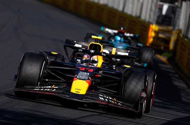 11 PEREZ Sergio (mex), Red Bull Racing RB20, action during the Formula 1 Rolex Australian Grand Prix 2024, 3rd round of the 2024 Formula One World Championship, WM, Weltmeisterschaft from March 22 to 24, 2024 on the Albert Park Circuit, in Melbourne, Australia - F1 - AUSTRALIAN GRAND PRIX 2024 DPPI Panoramic  F12024GP03AUS_JK314795