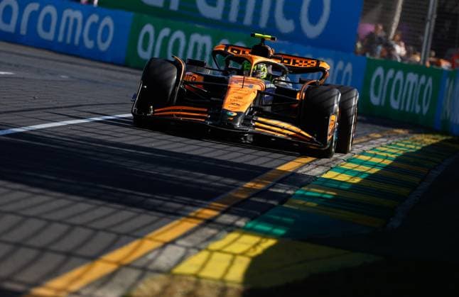 04 NORRIS Lando (gbr), McLaren F1 Team MCL38, action during the Formula 1 Rolex Australian Grand Prix 2024, 3rd round of the 2024 Formula One World Championship, WM, Weltmeisterschaft from March 22 to 24, 2024 on the Albert Park Circuit, in Melbourne, Australia - F1 - AUSTRALIAN GRAND PRIX 2024 DPPI Panoramic  F12024GP03AUS_JK315373