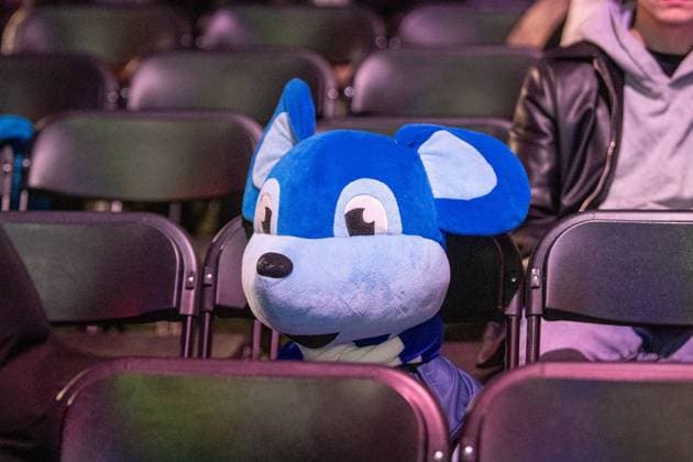 Virtual Bundesliga Club Championship by WOW Finale 24 03 2024 A mascot cuddly toy of VfL Bochum sits with the spectators Virtual Bundesliga Club Championship by WOW Finale 24 03 2024 Copyright: xBEAUTIFULxSPORTS Buriakovx