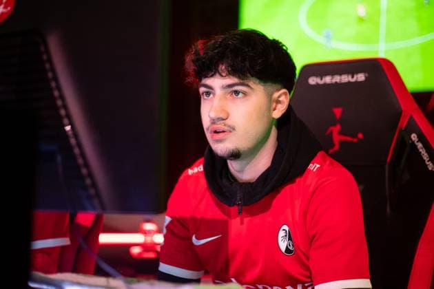 Virtual Bundesliga Club Championship by WOW Finale 24 03 2024 Gianluca Mautone SCF Gianluca, SC Freiburg Virtual Bundesliga Club Championship by WOW Finale 24 03 2024 Copyright: xBEAUTIFULxSPORTS Buriakovx