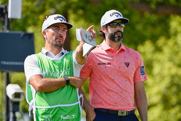 PALM HARBOR, FL - MARCH 23: Adam Hadwin (CAN) looks over his tee shot on 1 during Rd3 of the Valspar Championship at Innisbrook Resort - Copperhead, on March 23, 2024, in Palm Harbor, Florida. (Photo by Ken Murray Icon Sportswire) GOLF: MAR 23 PGA, Golf Herren Valspar Championship EDITORIAL USE ONLY Icon2403230023