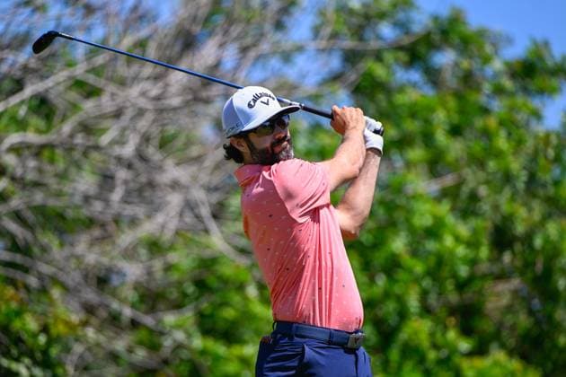 PALM HARBOR, FL - MARCH 23: Adam Hadwin (CAN) watches his tee shot on 7 during Rd3 of the Valspar Championship at Innisbrook Resort - Copperhead, on March 23, 2024, in Palm Harbor, Florida. (Photo by Ken Murray Icon Sportswire) GOLF: MAR 23 PGA, Golf Herren Valspar Championship EDITORIAL USE ONLY Icon2403230183
