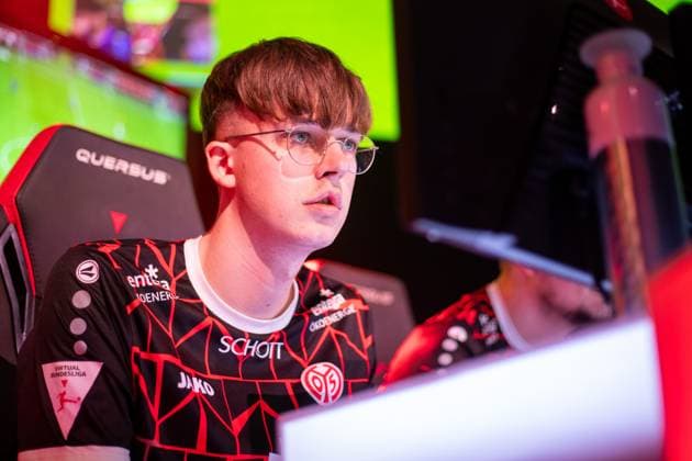 Virtual Bundesliga Club Championship by WOW Finale 24 03 2024 Max Julius Gröne Diviners, 1 FSV Mainz 05 Virtual Bundesliga Club Championship by WOW Finale 24 03 2024 Copyright: xBEAUTIFULxSPORTS Buriakovx