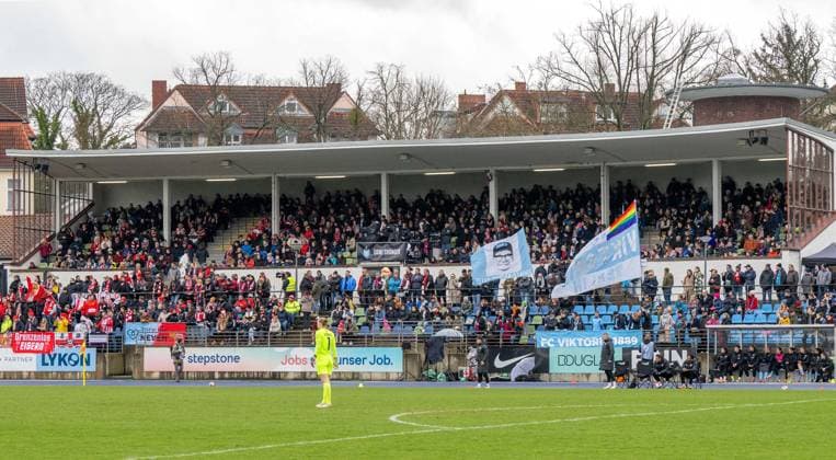 Soccer, Women, Season 2023 2024, Regionalliga Nordost 15 Matchday , FC Viktoria 1889 Berlin 1 FC Union Berlin, Fans of Union l and Viktoria r in the stands, 24 03 2024, Copyright: xMatthiasxKochx
