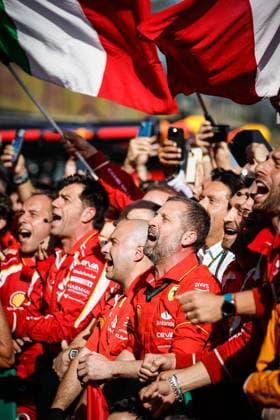 March 24, 2024, Melbourne, Victoria, Australia: MELBOURNE, AUSTRALIA - MARCH 24: Joyous Ferrari pit crew after Carlos Sainz of Spain wins the 2024 Australian Grand Prix at Albert Park in Melbourne, Australia Melbourne Australia - ZUMAp121 20240324_zsp_p121_145 Copyright: xChrisxPutnamx