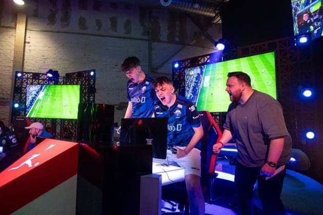 Virtual Bundesliga Club Championship by WOW Finale 24 03 2024 Jonas Wirth Jonny, SC Paderborn 07 , Jamie Bartel Chaser, SC Paderborn 07 in jubilation Virtual Bundesliga Club Championship by WOW Finale 24 03 2024 Copyright: xBEAUTIFULxSPORTS Buriakovx