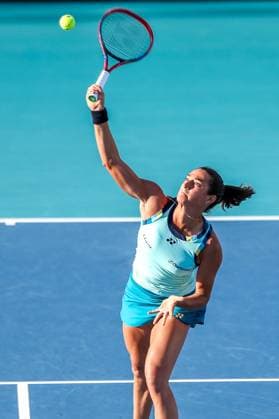 March 24, 2024, Miami Gardens, Florida, USA: Caroline Garcia (FRA) returns a shot to Naomi Osaka (JPN)during the third round of women s singles at the 2024 Miami Open presented by Itau at Hard Rock Stadium. Miami Gardens USA - ZUMAw109 20240324_fap_w109_054 Copyright: xDebbyxWongx