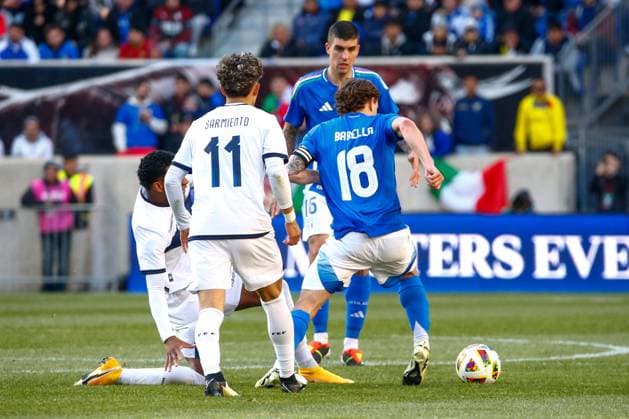 March 24, 2024, Harrison, Nj, United States: NicoloÂ² Barella of Italy during a match against Ecuador in an International Friendly, Länderspiel, Nationalmannschaft match at the Red Bull Arena in the city of Harrison in New Jersey in the United States this Sunday, March 24. Harrison United States - ZUMAv122 20240324_aap_v122_102 Copyright: xWilliamxVolcovx