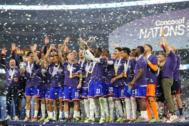 March 24, 2024, Arlington, Texas, USA: The USMNT celebrate their Concacaf Nations League three-peat after defeating Mexico 2-0 in Sunday nightÃ¢â‚¬â ¢s match at AT&T Stadium in Arlington, Texas. Arlington USA - ZUMAm257 20240324_zsp_m257_018 Copyright: xBrianxMcLeanx