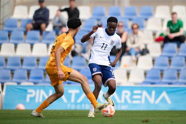 International Mens U18 Friendly Match, England U18 and Netherlands U18 MURCIA, SPAIN - MARCH 25: Tyrique George of England U18 and Chelsea competes for the ball with Wessel Kuhn of Netherlands U18 and PSV during the International Mens U18 Friendly match between England U18 and Netherlands U18 at Pintar Arena Stadium, on March 25, 2024 in San Pedro del Pinatar, Murcia, Spain. (Photo By Francisco Macia Photo Players Images) San Pedro del Pintar Pinatar Arena Murcia Spain Copyright: xFranciscoxMacia PhotoxPlayersxImagesx