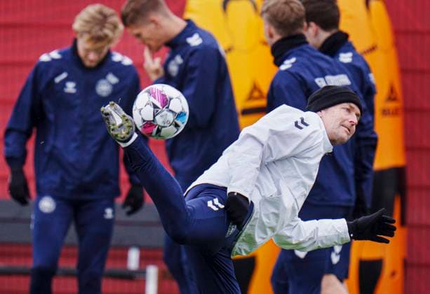 Coach Kasper Hjulmand during a training session in Helsingoer, Denmark, Monday March 25, 2024 Denmark and Faroe Islands plays a friendly match Tuesday in Copenhagen , Copenhagen Denmark  Copyright: Ritzau Scanpix LiselottexSabroex spdk20240325-135039-L
