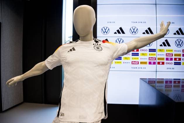 UEFA friendly match press conference Germany 25 03 2024 The home jersey of the German national team UEFA friendly match press conference Germany, Frankfurt, DFB Campus on 25 03 2024 Copyright: xBEAUTIFULxSPORTS Wunderlx