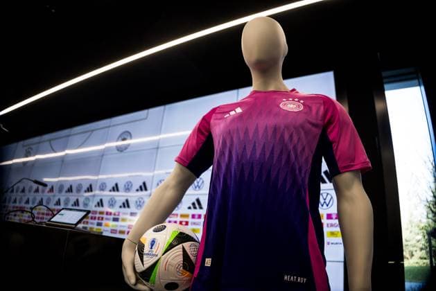 UEFA friendly match press conference Germany 25 03 2024 The away jersey of the German national team Match ball UEFA EURO 2024 UEFA friendly match press conference Germany, Frankfurt, DFB Campus on 25 03 2024 Copyright: xBEAUTIFULxSPORTS Wunderlx