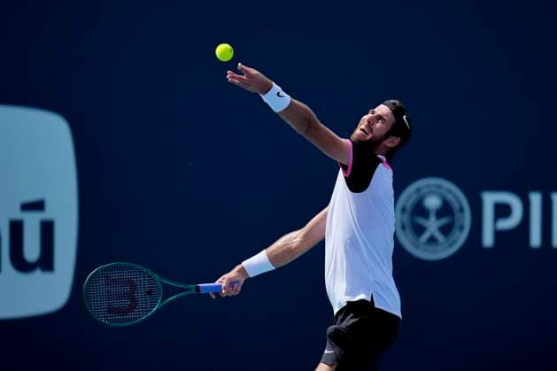 March 25, 2024, Miami, Florida, USA: Karen Khachanov hits a serve against Francisco Cerundolo (Argentina) during the third round of menÃ¢â‚¬â ¢s singles at the Miami Open tennis tournament. Khachanov won the match 6-1, 5-7, 7-6. Miami USA - ZUMAd212 20240325_zsp_d212_013 Copyright: xRichardxDolex