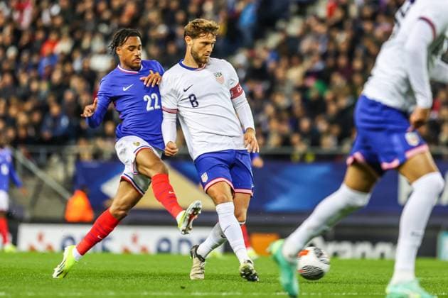 Foot France USA espoirs U23 PHOTOPQR L EST REPUBLICAIN Lionel VADAM ; Montbéliard ; 25 03 2024 ; Montbéliard le 25 03 2024 - Match amical de football France - Etats-Unis U23 espoirs à Sochaux-Montbéliard.Wilson Odobert et Tanner Tessmann. Photo Lionel Vadam International Under 23 Friendly football match between France U23 and USA U23 on March 25, 2024 Montbéliard Doubs Franche-Comté France  Copyright: xPHOTOPQR L ESTxREPUBLICAIN MAXPPxLionelxVADAMx 20240325NCY1406 20240325NCY1406
