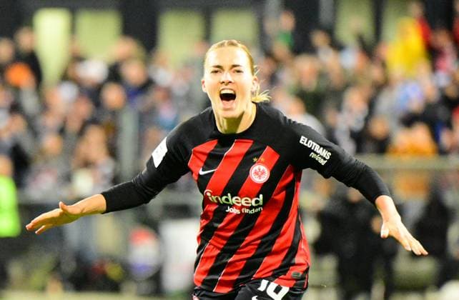 Soccer I Women I Season 2023 2024 I Google Pixel Women Bundesliga I 17 Matchday I Eintracht Frankfurt SV Werder Bremen I 25 03 2024 Laura Freigang 10, Eintracht Frankfurt with goal celebration over the goal to 2 0 Frankfurt am Main Stadion am Brentanobad Hessen Germany Copyright: xLobeca IndiraxIndorfx