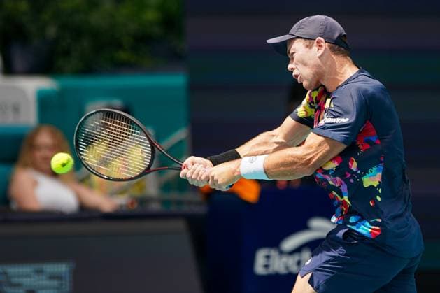 March 26, 2024, Miami Gardens, Florida, USA: Dominik Koepfer (GER) returns a shot to Daniil Medvedev during the fourth round of men s singles at the 2024 Miami Open presented by Itau at Hard Rock Stadium. Miami Gardens USA - ZUMAw109 20240326_fap_w109_007 Copyright: xDebbyxWongx