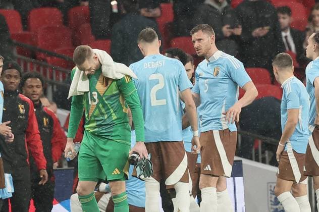 Belgium s goalkeeper Matz Sels, Belgium s Zeno Debast and Belgium s Jan Vertonghen pictured ahead of a friendly soccer game between England and Belgian national team, Nationalteam Red Devils, on Tuesday 26 March 2024 in London, United Kingdom. The teams are preparing for this summers Euro 2024 tournament. BRUNOxFAHY  x89885621x