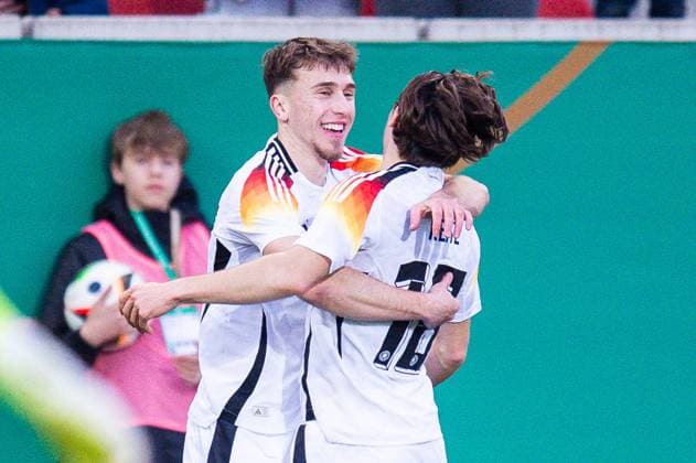 26 03 2024 Football, final round of the U 21 European Championship 2025 in Slovakia, Germany Israel in Halle Saale L R Brajan Gruda Germany cheers after his goal for 1 0 with Rocco Reitz Germany