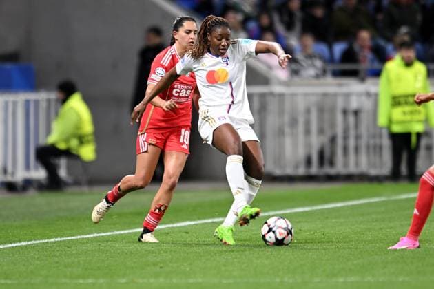 Kadidiatou Diani (lyon) vs Francisca Nazareth (benfica) FOOTBALL: Olympique Lyonnais FÃ minines vs Benfica Lisbonne - 1 4 de finale Ligue des Champions FÃ minine - 27 03 2024 FredericChambert Panoramic 