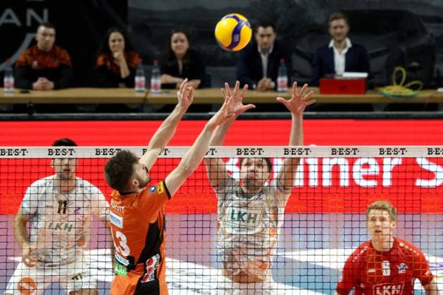 DEU, DVV, 1 VBL, BR Volleys vs SVG Lueneburg, 27 03 2024, Max Schmeling Halle, Berlin, DEU, DVV, 1 VBL, BR Volleys vs SVG Lueneburg, in the picture Ruben Schott BR Volleys 13 , Maxwell Elgert Lueneburg 4 Photo Juergen Engler nordphoto GmbH nordphotoxGmbHx xEngler nph00076