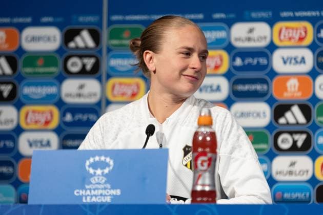 240327 Filippa Curmark of Häcken during a press conference ahead of a training session with Häcken on March 27, 2024 in Paris Photo Michael Erichsen BILDBYRAN COP 89 MI0633 bbeng champions league dam football fotboll fotboll häcken practice soccer training träning  Copyright: MICHAELxERICHSEN BB240327MI037