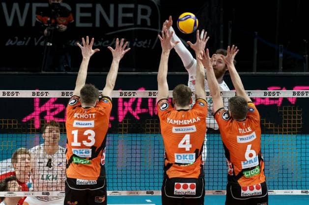 DEU, DVV, 1 VBL, BR Volleys vs SVG Lueneburg, 27 03 2024, Max Schmeling Halle, Berlin, DEU, DVV, 1 VBL, BR Volleys vs SVG Lueneburg, in the picture Ruben Schott BR Volleys 13 , Timo Tammemaa BR Volleys 4 , Johannes Tille BR Volleys 6 , Jesse Elser Lueneburg 3 Photo Juergen Engler nordphoto GmbH nordphotoxGmbHx xEngler nph00076