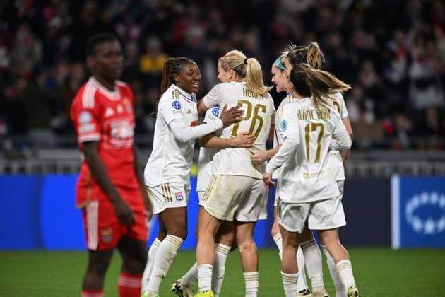 Joie de Delphine Cascarino (lyon) et de ses coÃ quipieres FOOTBALL: Olympique Lyonnais FÂŽminines vs Benfica Lisbonne - 1 4 de finale Ligue des Champions FÂŽminine - 27 03 2024 FredericChambert Panoramic 