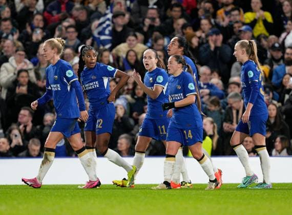 Mayra Ramirez of Chelsea celebrates scoring opening goal with Teamates 1-0 Chelsea Women v Ajax Women, UEFA Women s CHampions League, Quarter-final, Second Leg, Football, Stamford Bridge, London, UK - 27 Mar 2024  Copyright: xDavexShopland Shutterstockx 14400429u