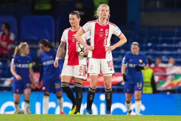 Chelsea Women v Ajax Women UEFA Women s Champions League Nadine Noordam of Ajax Women looking dejected after conceding during the UEFA Women s Champions League Quarter-final match at Stamford Bridge, London Copyright: xChrisxMyattx FIL-19890-0019 UK Newspapers OUT