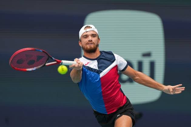 MIAMI GARDENS, FL - MARCH 27: Tomas Machac (CZE) in action at the Miami Open on March 27, 2024, at Hard Rock Stadium in Miami Gardens, FL. (Photo by Andrew Patron Icon Sportswire) TENNIS: MAR 27 Miami Open EDITORIAL USE ONLY Icon2403270533