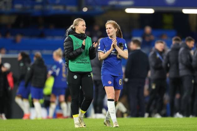 27th March 2024; Stamford Bridge, London, England: UEFA Womens Champions League Football, Chelsea versus Ajax; goalkeeper Hannah Hampton and Sjoeke Nusken of Chelsea thanking the fans after the match.  ActionPlus12622370 KatiexChan