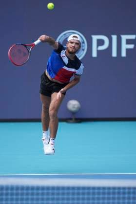 March 27, 2024, Miami, Florida, USA: Tomas Machac (Czech Republic) hits a serve against Jannik Sinner (Italy) during the quarterfinals of menÃ¢â‚¬â ¢s singles at the Miami Open tennis tournament. Sinner won the match 6-4, 6-2. Miami USA - ZUMAd212 20240327_zsp_d212_002 Copyright: xRichardxDolex