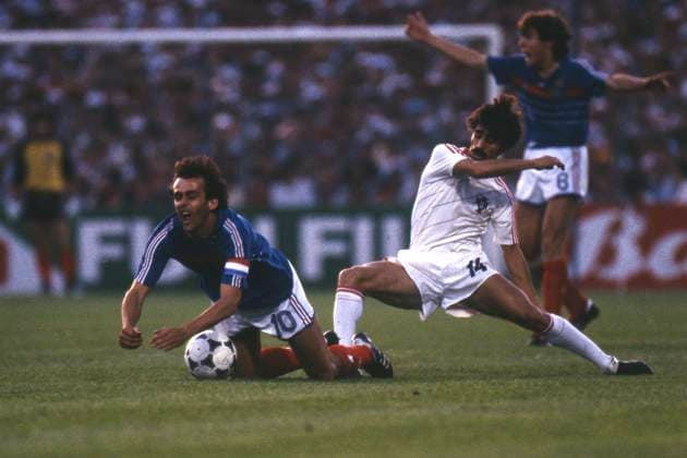 Michel PLATINI FRA is fouled by Antonio FRASCO POR, action, tackle, semi-final France FRA Portugal POR 3 2 n V , 23 06 1984 in Marseille, European Football Championship Euro 1984 France Â