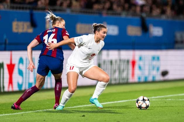 240328 Fridolina Rolfö of Barcelona and Anna Nerland Aahjem of Brann during the UEFA Women s Champions League quarterfinal football match between Barcelona and Brann on March 28, 2024 in Barcelona Photo Vegard Grott BILDBYRAN kod VG VG0589 bbeng champions league mesterligaen dam football fotball fotboll soccer barcelona barca brann kvartfinale quarter final tfk women s champions league  Copyright: VEGARDxGRoTT BB240328VG050