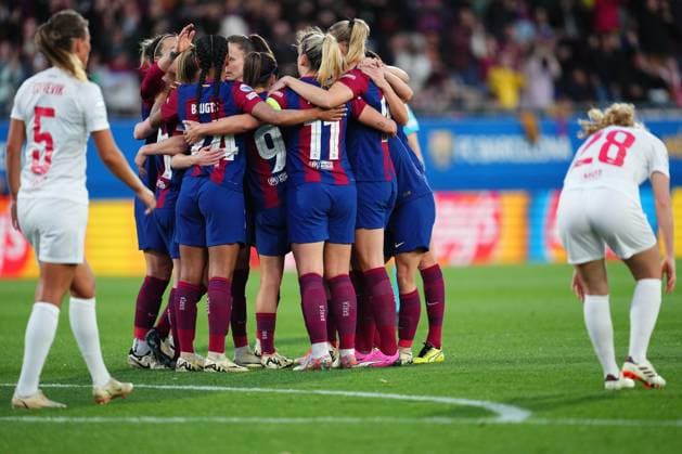 Sport Bilder des Tages Fußball, CL Frauen, FC Barcelona - Brann Bergen Aitana Bonmati of FC Barcelona, Barca celebrates with his teammates after scoring the 1-0 FC Barcelona v SK Brann Kvinner. UEFA Women s Champions League match. Quarter Finals, second leg, Football, Johan Cruyff Stadium, Barcelona, Spain - 28 March 2024 Editorial use only  Copyright: xBaguxBlanco Shutterstockx 14410928w