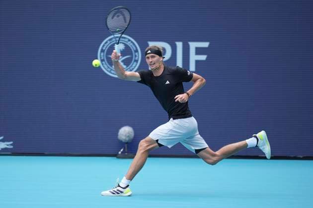 March 28, 2024, Miami, Florida, USA: Alexander Zverev (Germany) hits a forehand against Fabian Marozsan (Hungary) during the quarterfinals of menÃ¢â‚¬â ¢s singles at the Miami Open tennis tournament. Zverev won the match 6-3, 7-5. Miami USA - ZUMAd212 20240328_zsp_d212_019 Copyright: xRichardxDolex