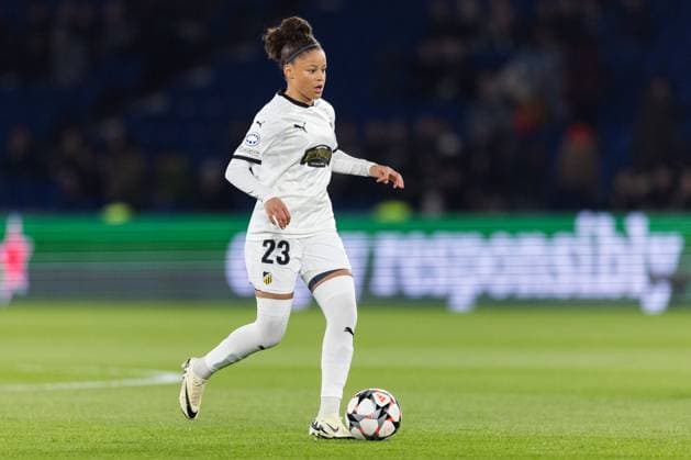 240328 Felicia Schröder of Häcken during the UEFA Womens Champions League football match quarterfinal two between Paris Saint Germain and Häcken on March 28, 2024 in Paris Photo Michael Erichsen BILDBYRAN COP 89 MI0635 fotboll football soccer fotball champions league quarterfinal quarterfinal quarterfinals paris saint germain häcken dam bbeng bbauto  Copyright: MICHAELxERICHSEN BB240328MI068