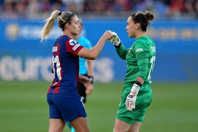 FC Barcelona, Barca v SK BRANN JOHAN CRUYFF STADIUM,BARCELONA. March 28,2024 FC BARCELONA vs SK BRANN. March 28,2024 Alexia Putelles (11) of FC Barcelona (left) with Cata Coll (13) goalkeeper of FC Barcelona during the match between FC Barcelona and SK Brann corresponding to the quarter-final tie of the women s UEFA Champions League at the Johan Cruyff Stadium in Barcelona, Spain, on March 28, 2024. Barcelona ESP Copyright: xS.xRosx