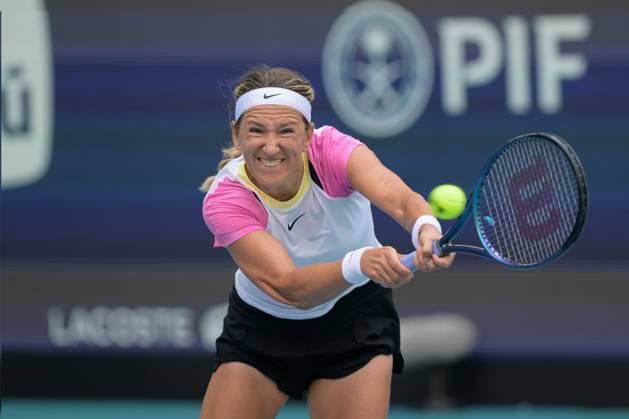 MIAMI GARDENS, FL - MARCH 28: Victoria Azarenka (Belarus) in action during women™s singles semi finals at the Miami Open, on March 28, 2024 at Hard Rock Stadium in Miami Gardens, FL. (Photo by Michele Eve Sandberg Icon Sportswire) TENNIS: MAR 28 Miami Open EDITORIAL USE ONLY Icon240328002